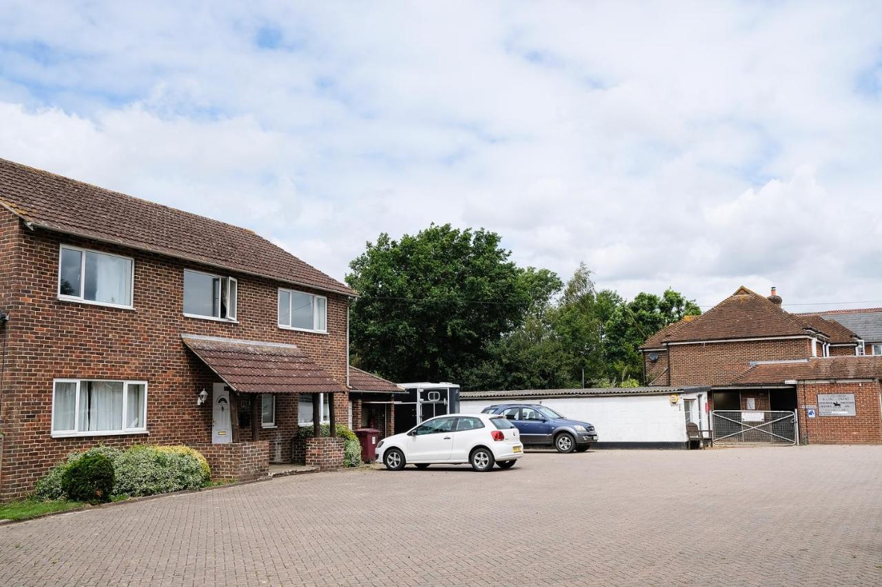 Willowbrook Riding Centre Chichester Exteriér fotografie